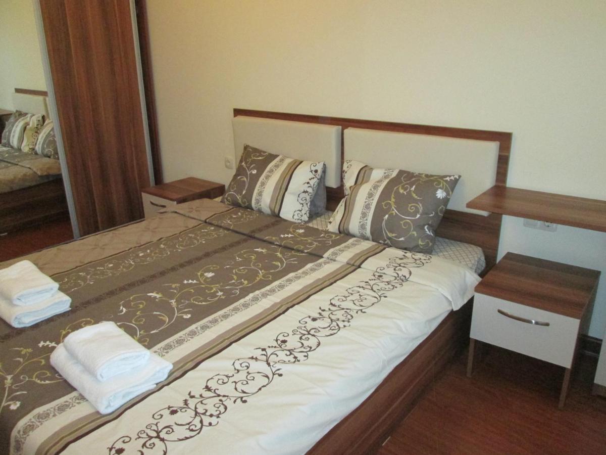 One Bedroom Apartment 1 - Restaurant Stadium Plovdiv プロヴディフ エクステリア 写真